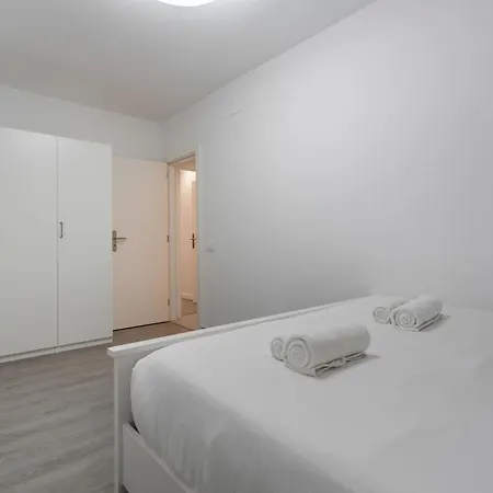 Obsidian Aquarela Apartment